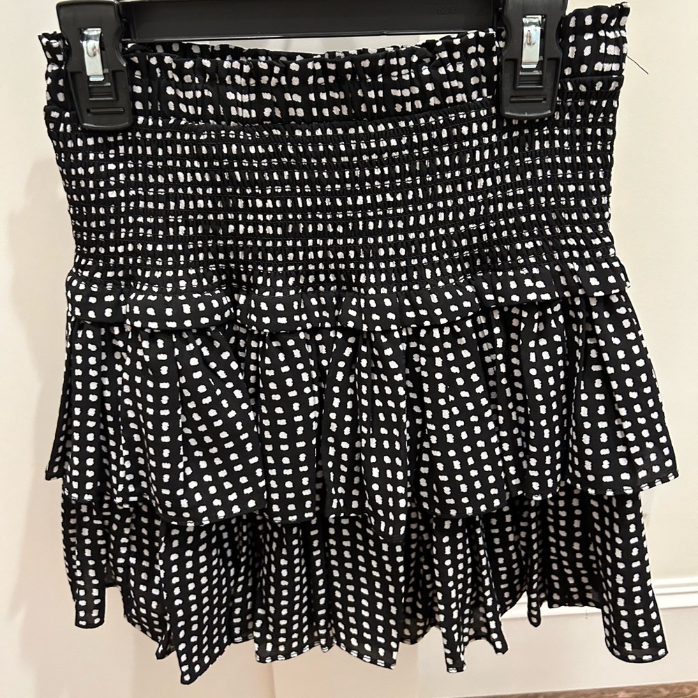 Reset - black with white Polaris mini skirt